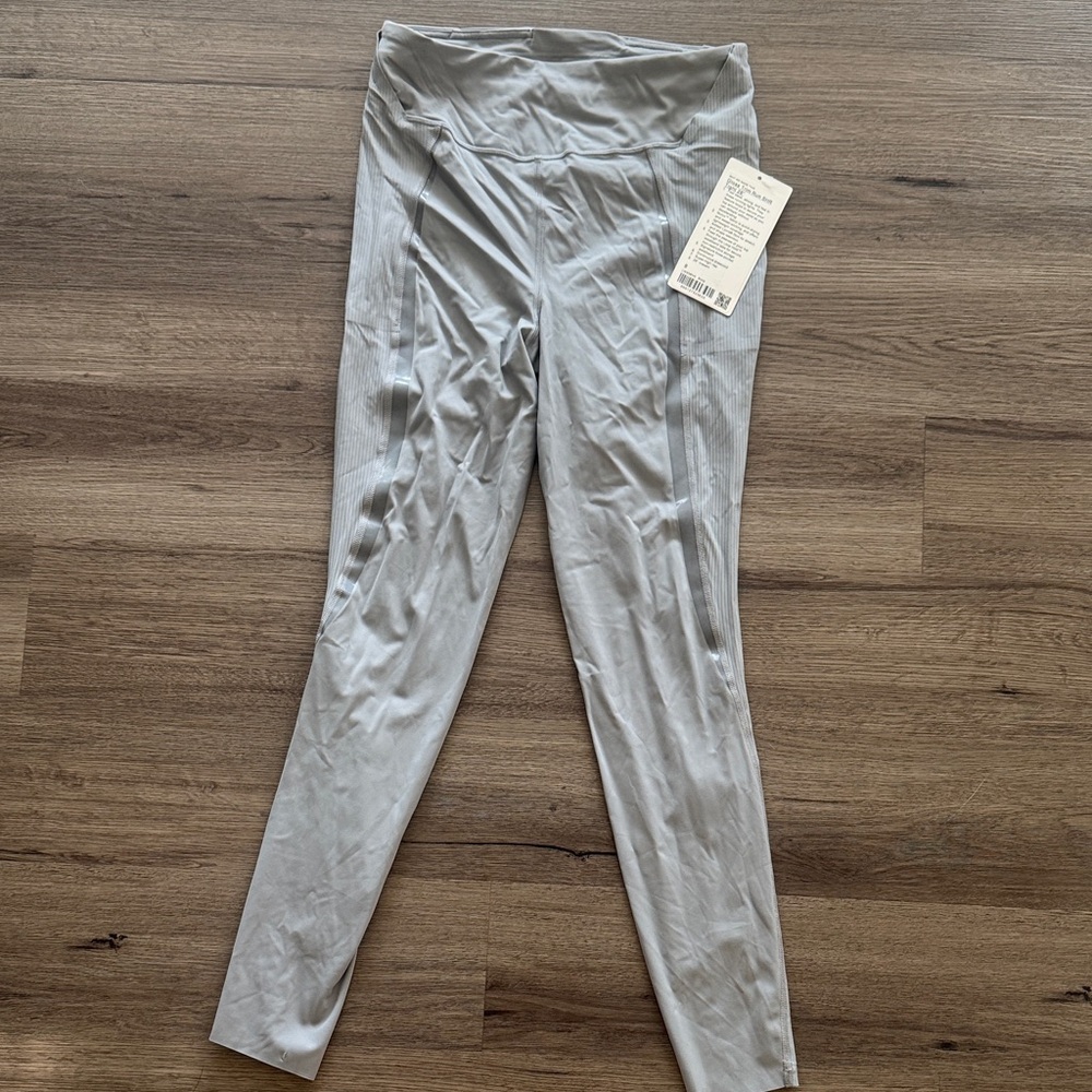 Lulu gloss trim run SHR leggings in gray-size 8 28”